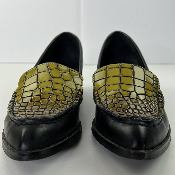 Sol Sana Black Loafer - Picture 2 of 11